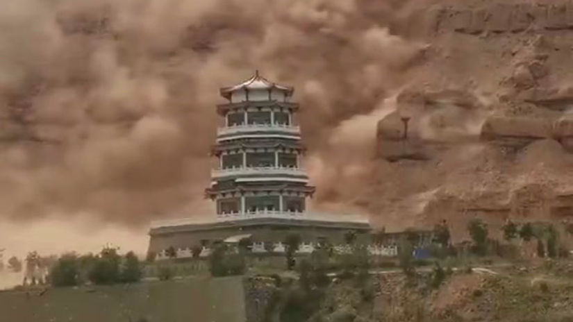 Agraprana_Pahlawan_-_EXCLUSIVE_LANDSLIDE_IN_DINGXI,_GANSU_PROVINCE,_CHINA_Wednesday,_26t...